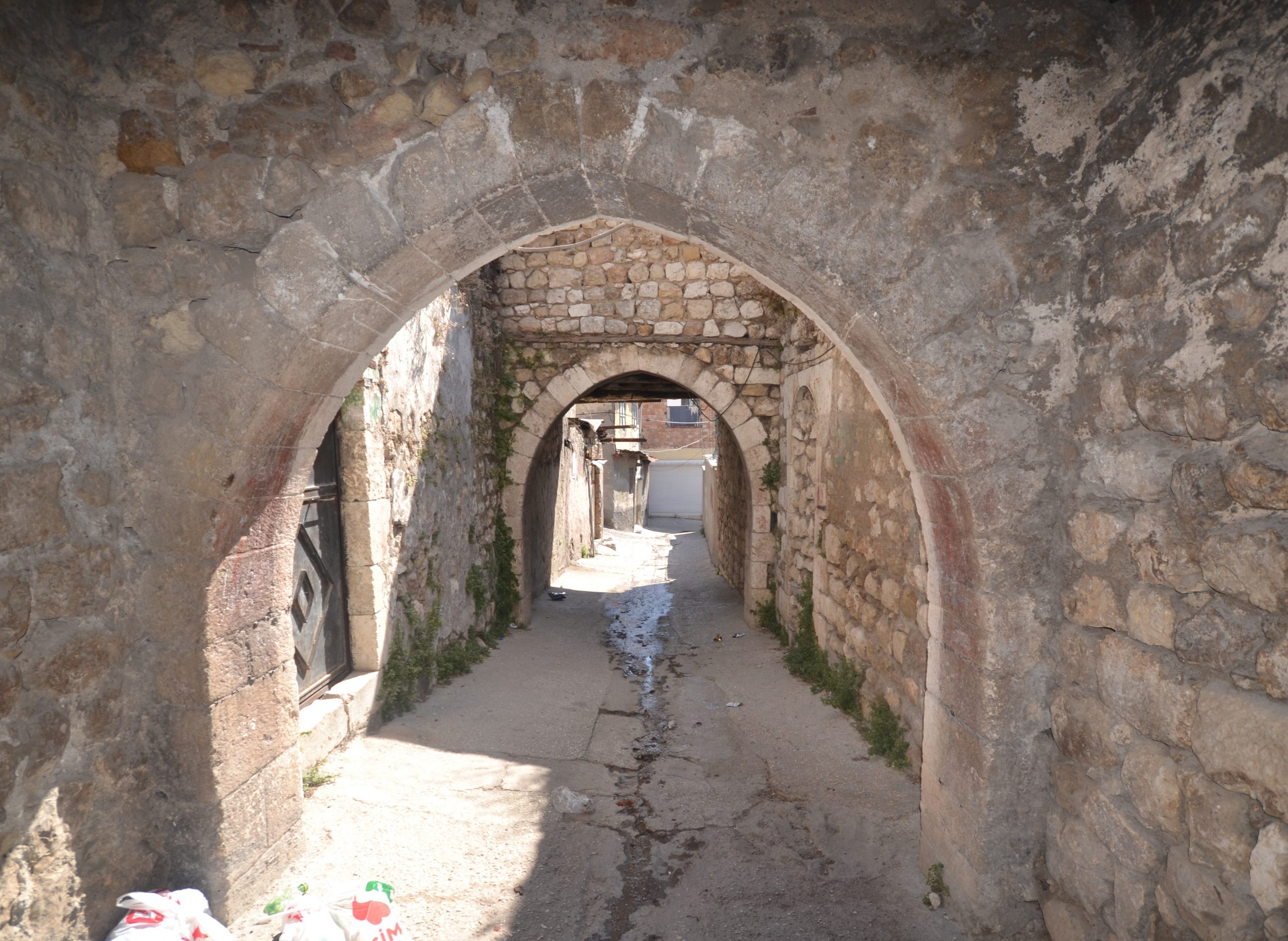 Antakya – Tarihi Çevrede Yeni Yapı Projesi – İstiklal İlkokulu – MNR Mimarlık